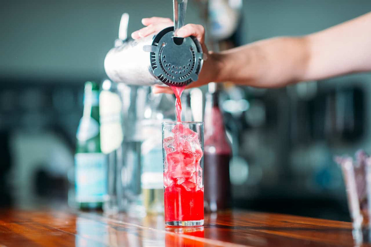 Cocktail Mixers: A Guide to Choosing the Right Format